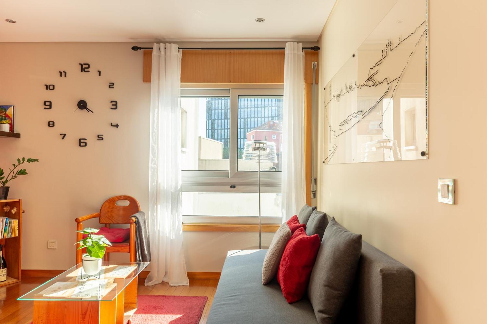 Francos Relaxing Apartment By The Metro Porto Ngoại thất bức ảnh