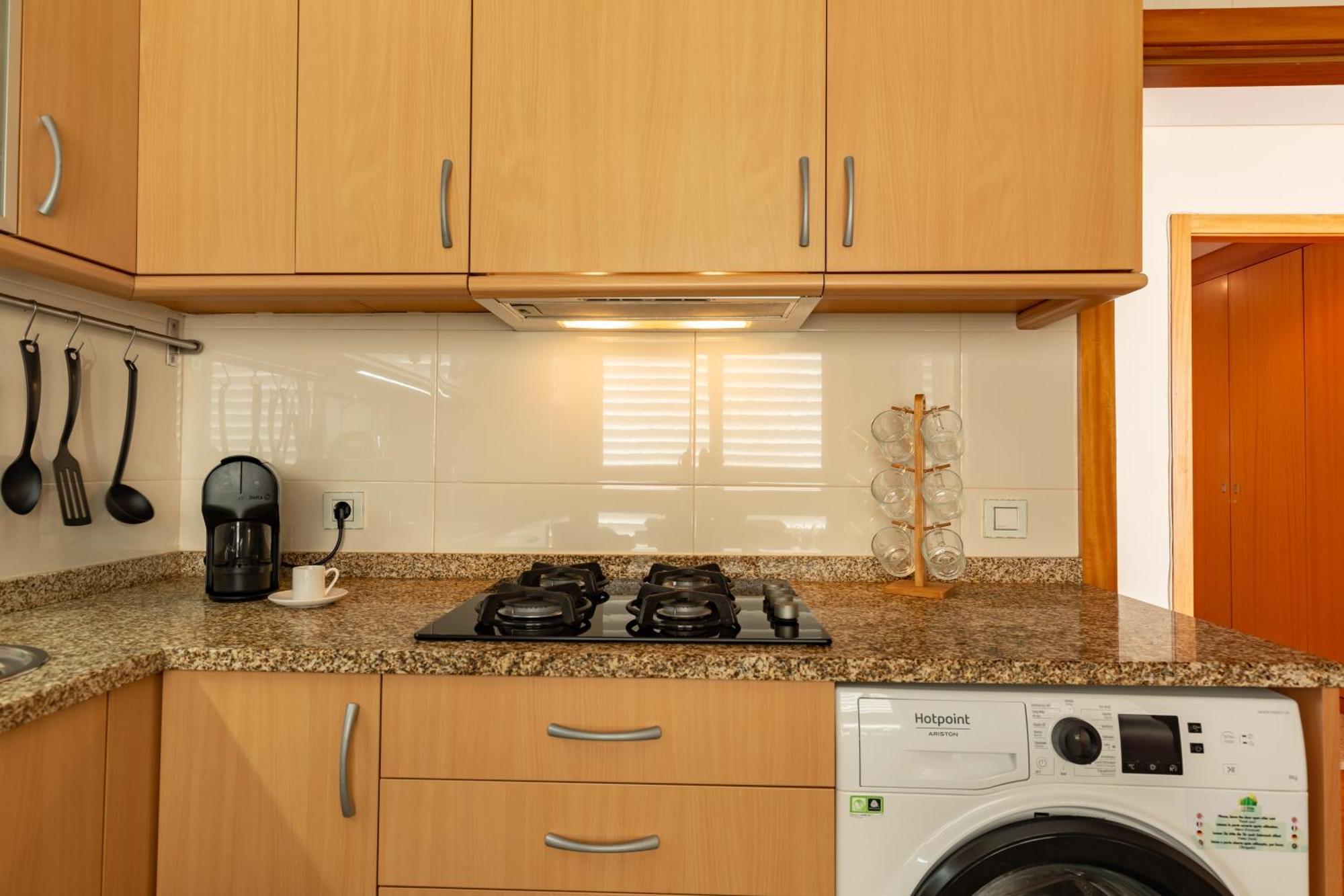 Francos Relaxing Apartment By The Metro Porto Ngoại thất bức ảnh